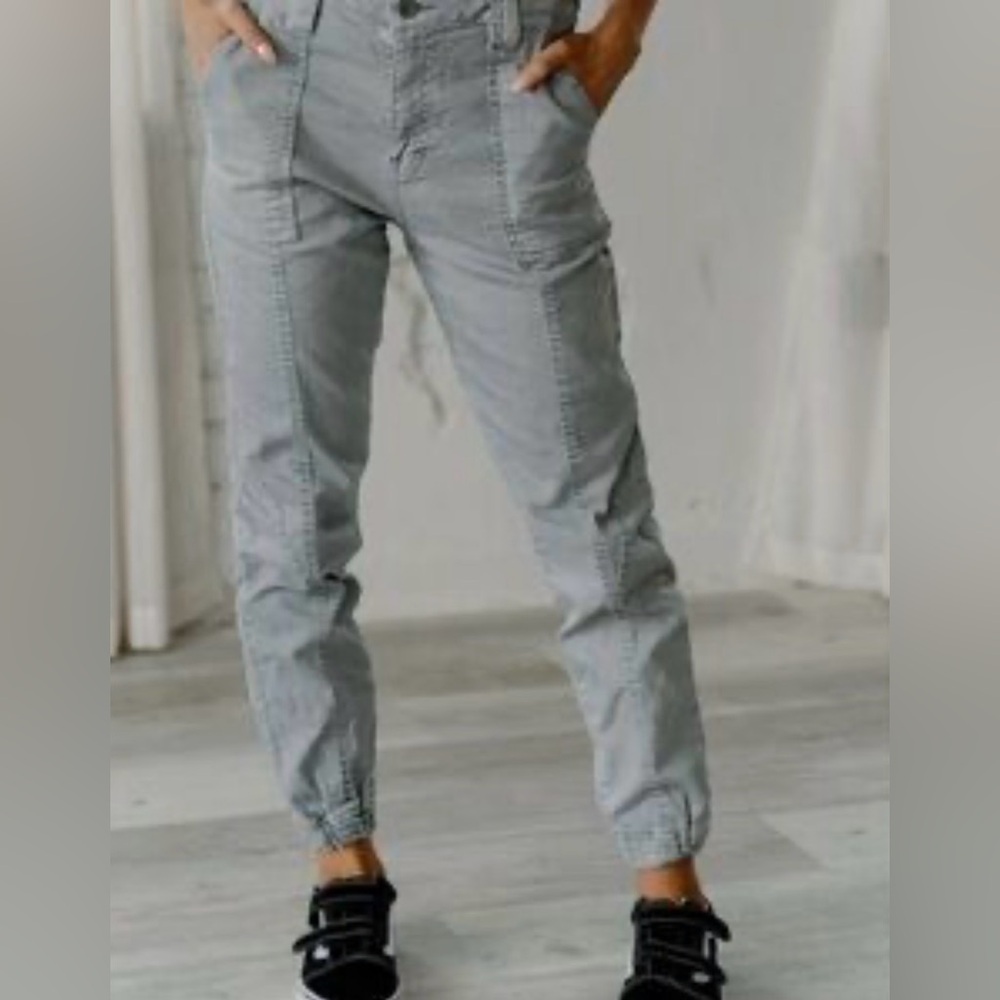 Kan Can Gray Utility Jogger’s Size 3